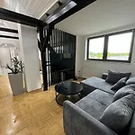 Architects In Apartment Essen