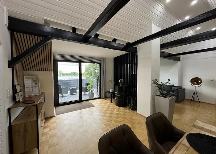 Architects In 公寓